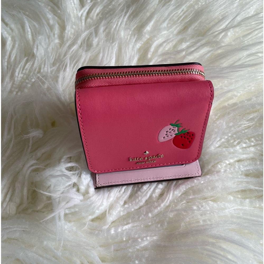 picnic in the park trifold cardholder